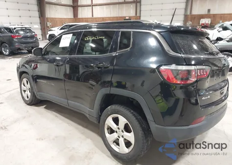 2018 Jeep Compass Latitude 4X4 from USA, damaged, VIN 3C4NJDBB7JT373243